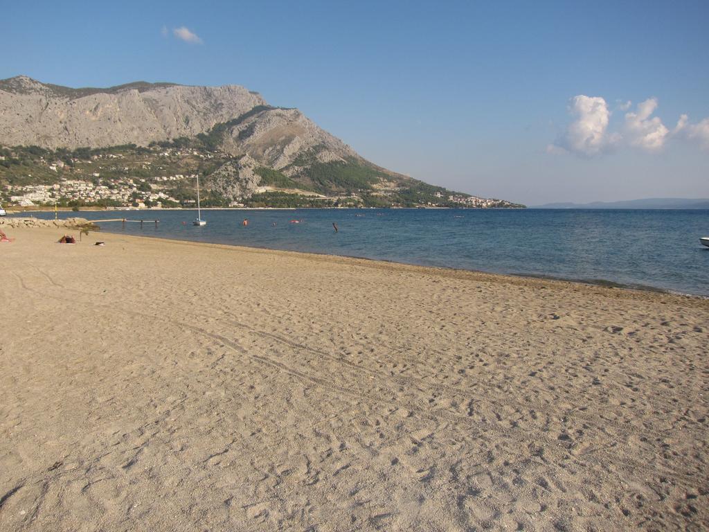 Hotel Pansion Begic à Omiš Extérieur photo