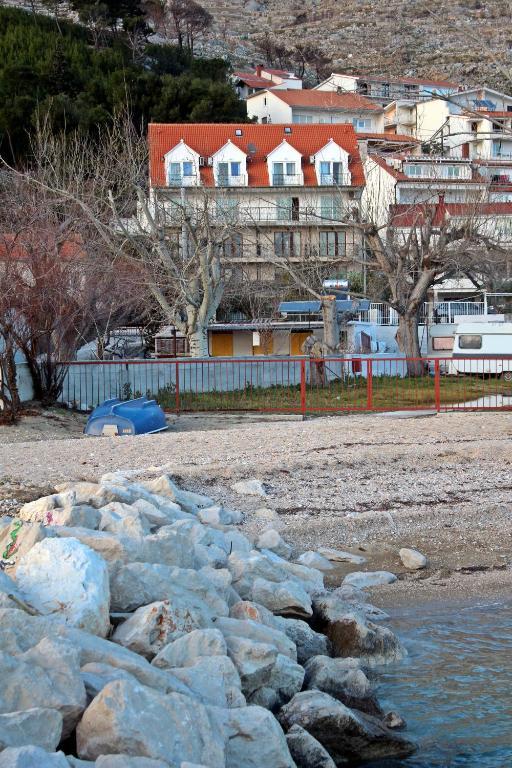 Hotel Pansion Begic à Omiš Extérieur photo