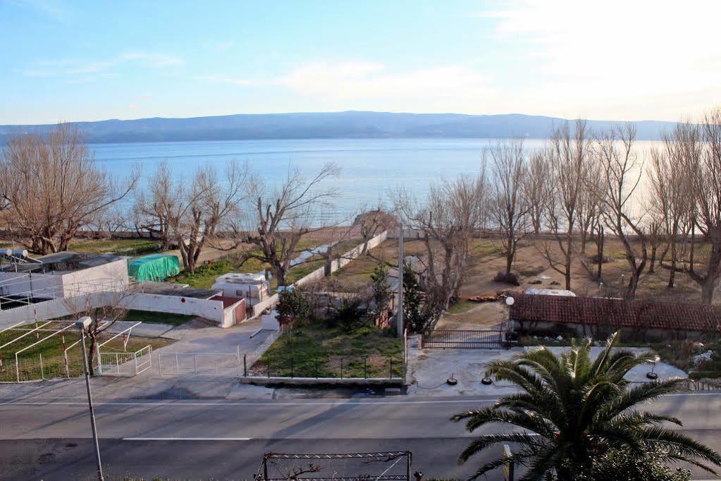 Hotel Pansion Begic à Omiš Extérieur photo